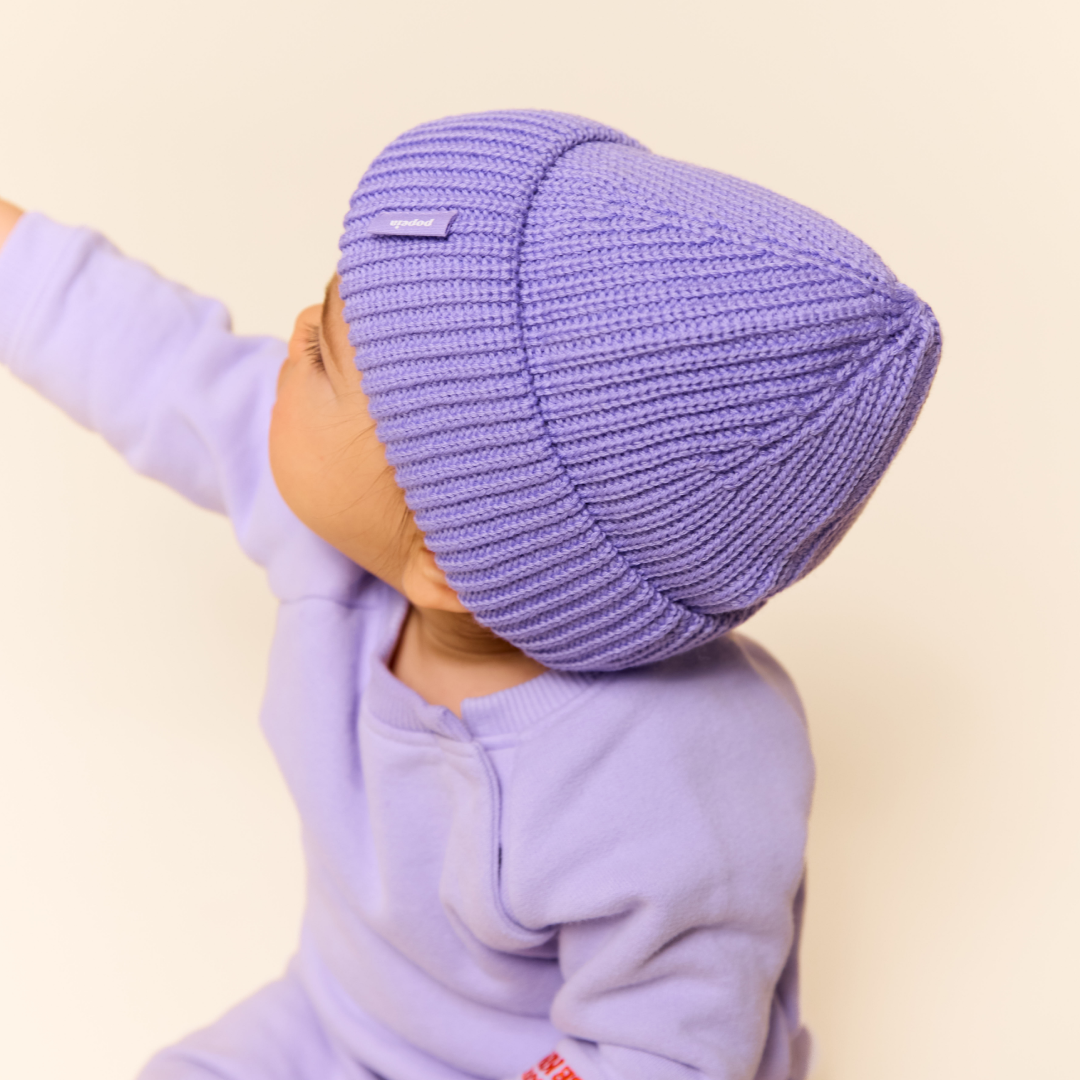 Baby Beanie aus Merinowolle in Lila
