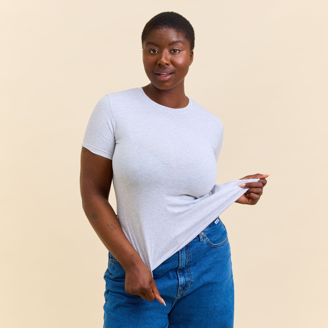 Tight T-Shirt aus Bio-Baumwolle in Grau