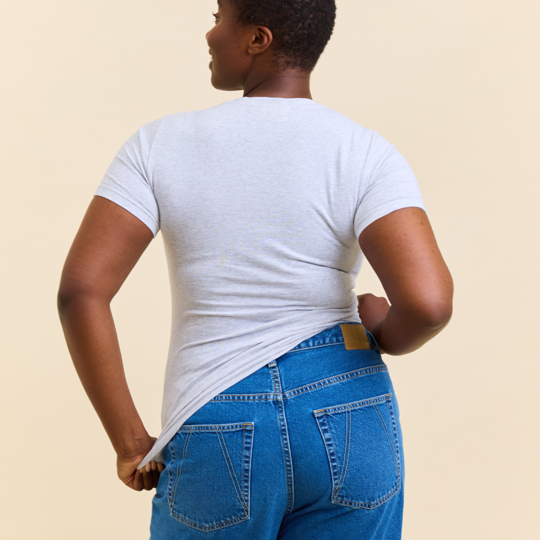 Tight T-Shirt aus Bio-Baumwolle in Grau