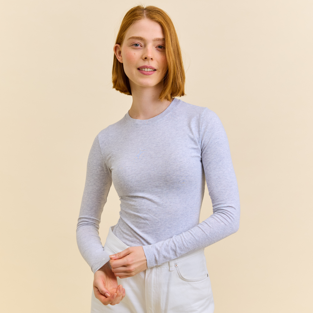 Tight Langarmshirt aus Bio-Baumwolle in Grau