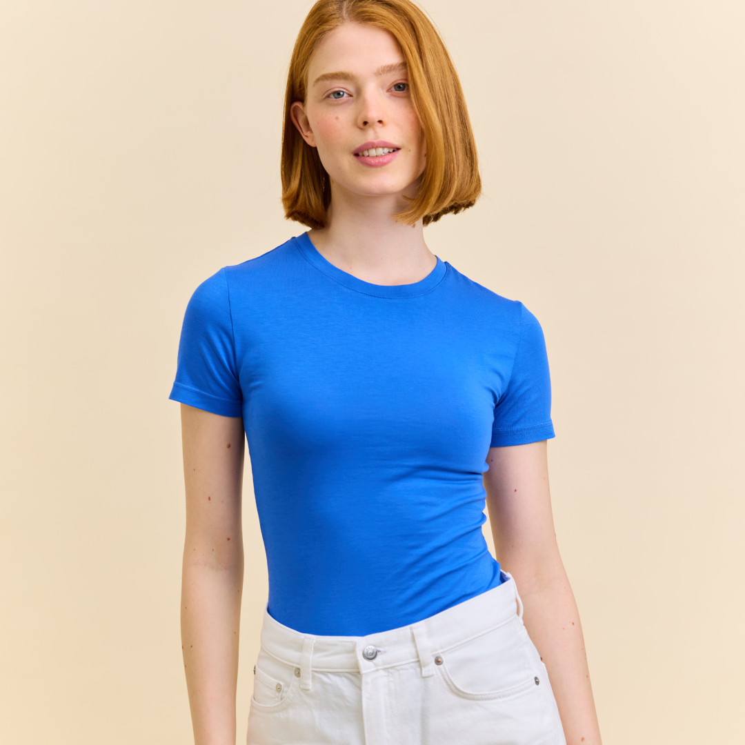 Tight T-Shirt aus Bio-Baumwolle in Königsblau