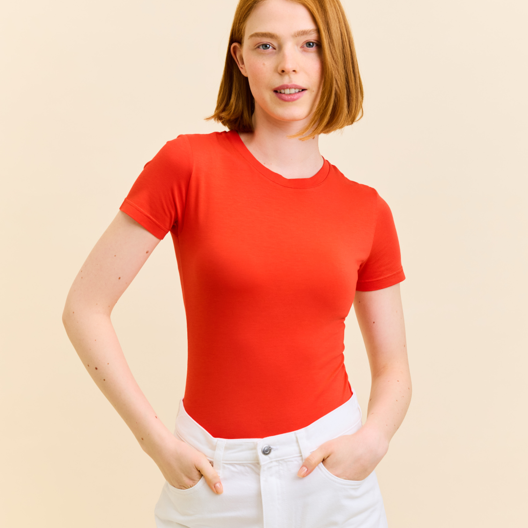 Tight T-Shirt aus Bio-Baumwolle in popeia Rot