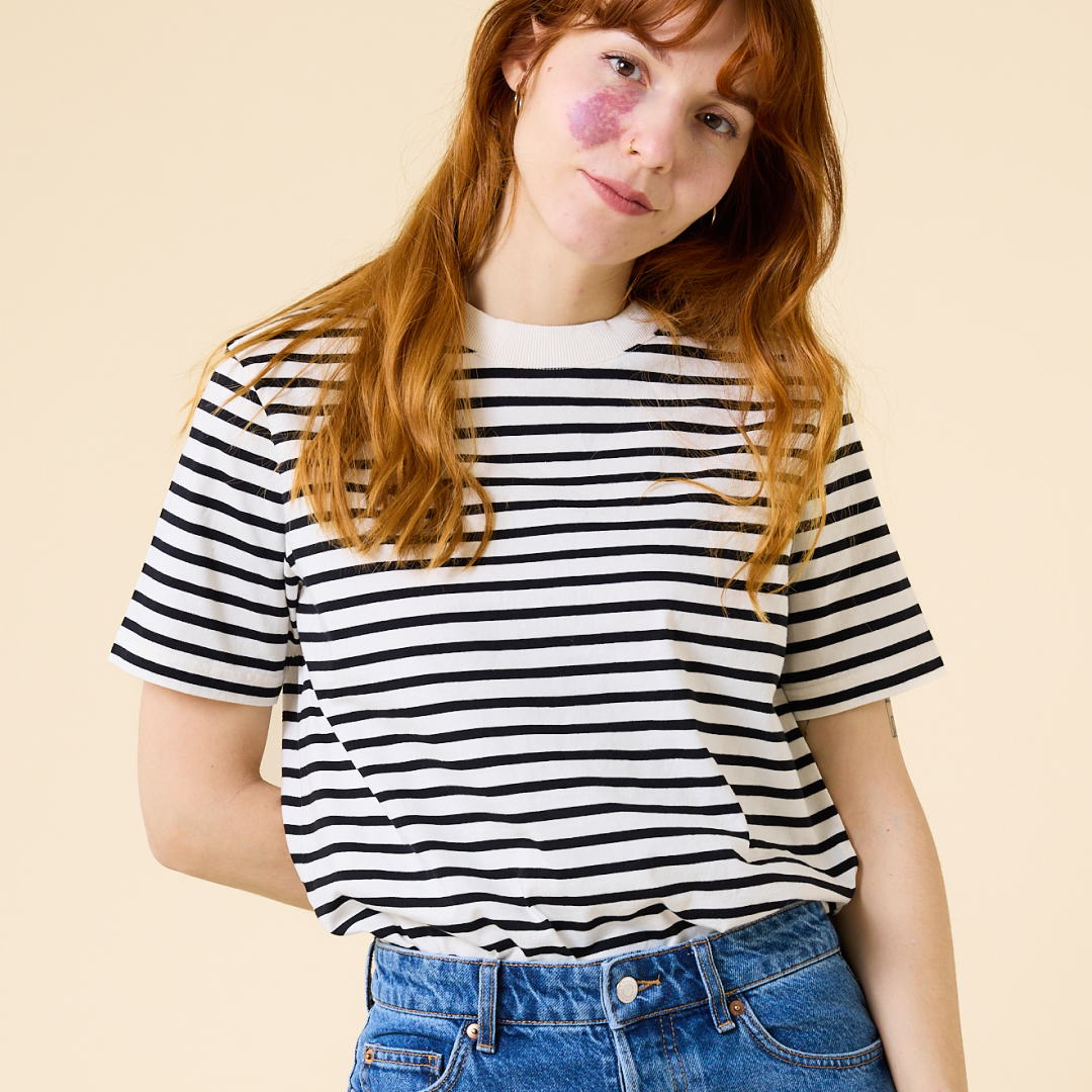 T-Shirt Gestreift aus Bio-Baumwolle in Schwarz/Off-White