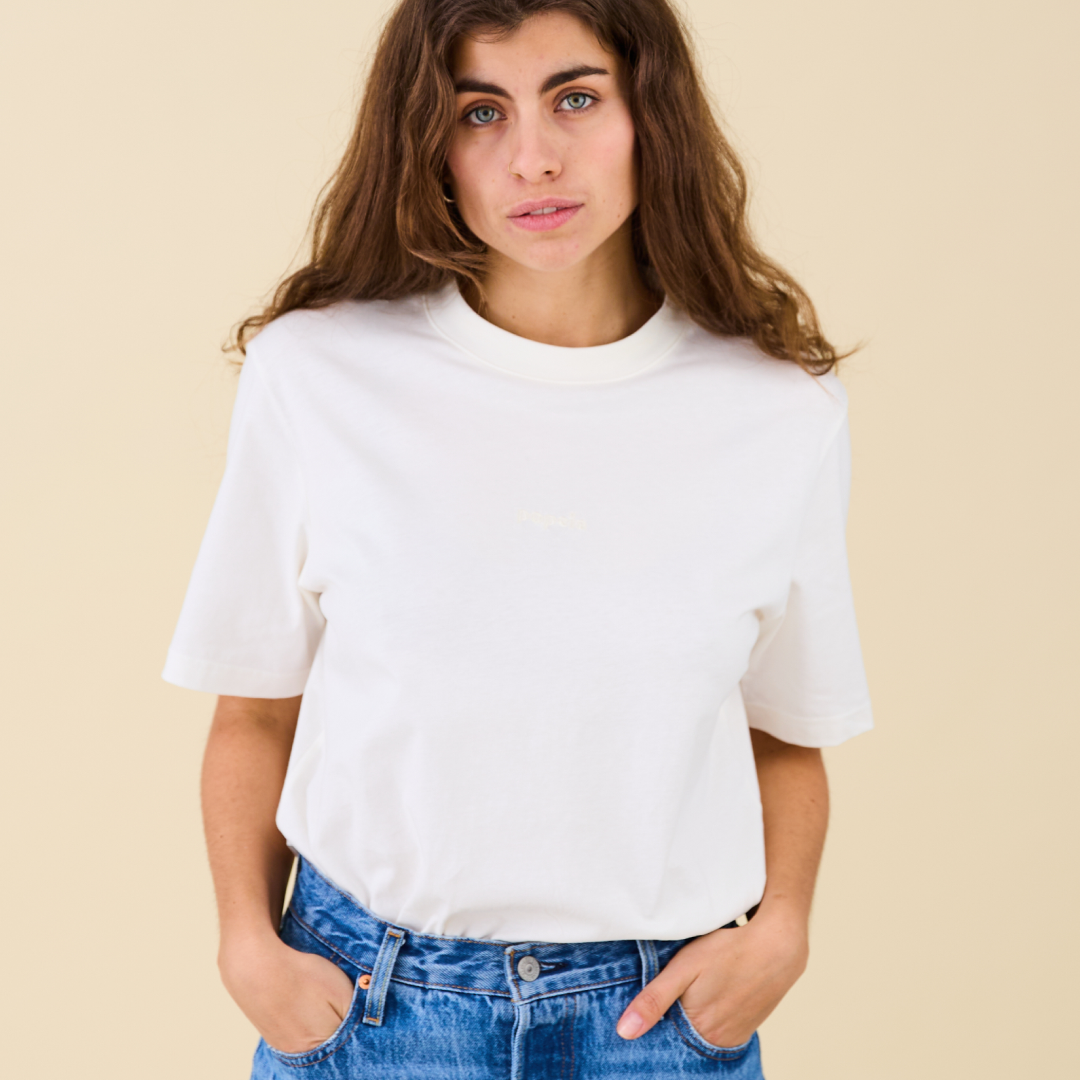 T-Shirt aus Bio-Baumwolle in Off-White