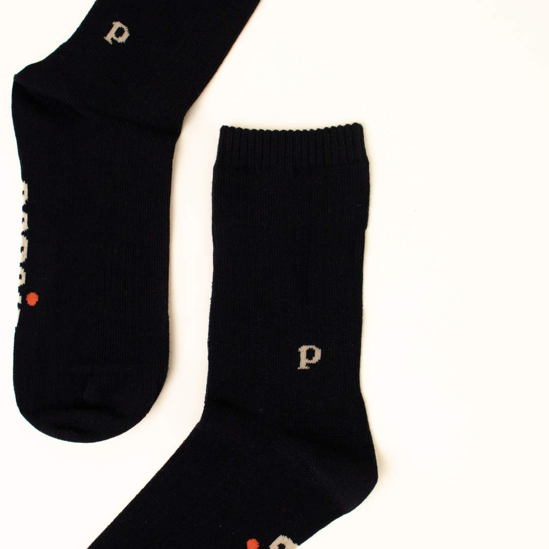Gemischtes Set: Socken aus Bio-Baumwolle in Schwarz & Off-White