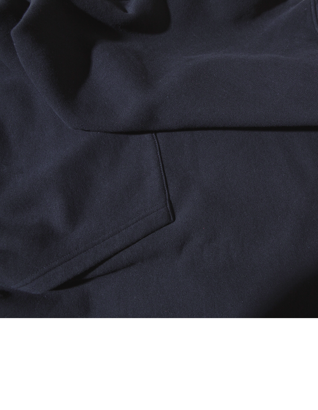 Hoodie aus Bio-Baumwolle in Schwarz