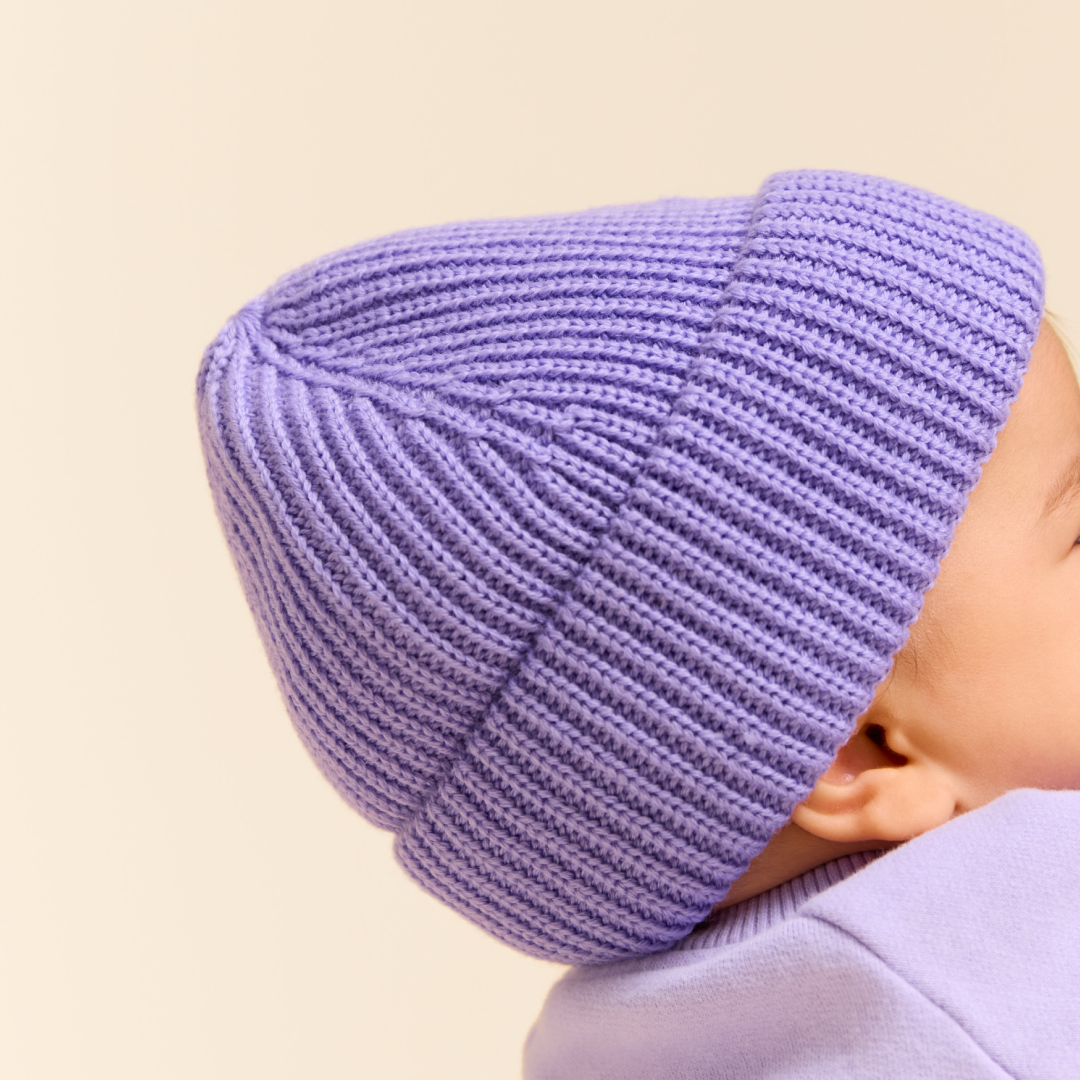 Baby Beanie aus Merinowolle in Lila