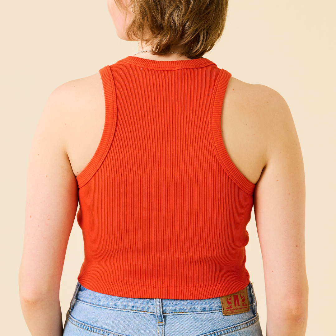 The 24/7 Crop Top aus Bio-Baumwolle in popeia Rot