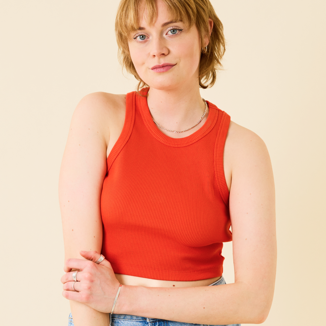 The 24/7 Crop Top aus Bio-Baumwolle in popeia Rot