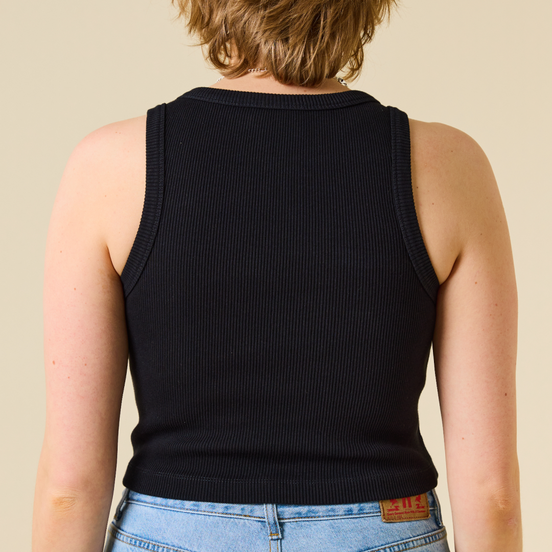 The 24/7 Crop Top aus Bio-Baumwolle in Schwarz