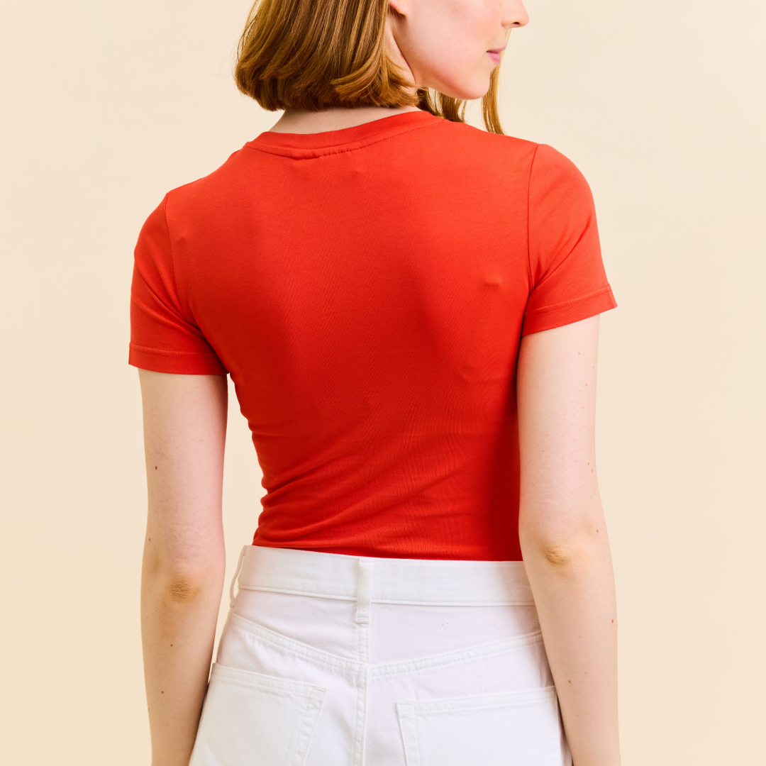Tight T-Shirt aus Bio-Baumwolle in popeia Rot