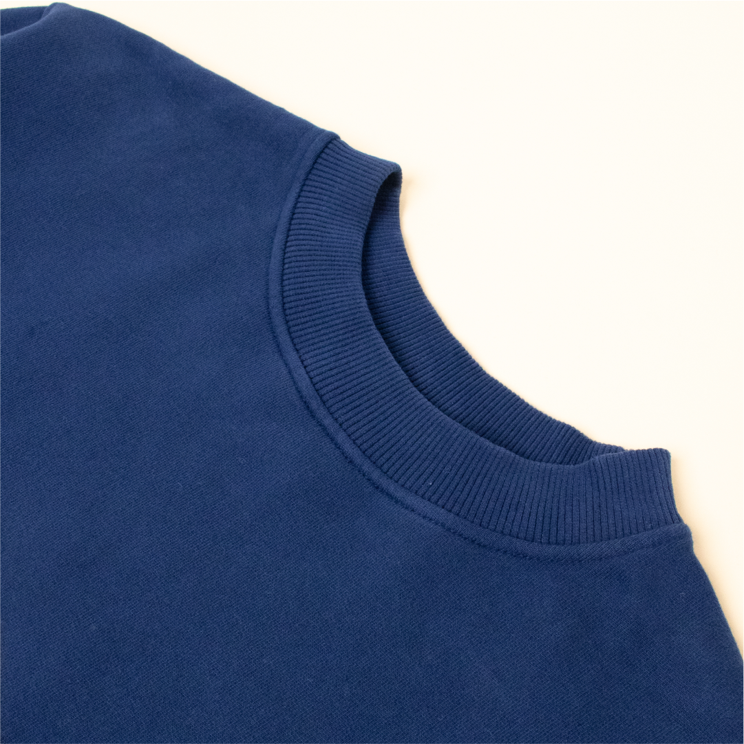 Kindness Sweater aus Bio-Baumwolle in Dunkelblau (Washed)