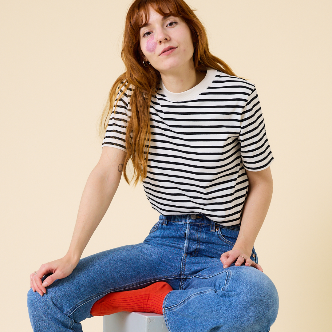 T-Shirt Gestreift aus Bio-Baumwolle in Schwarz/Off-White