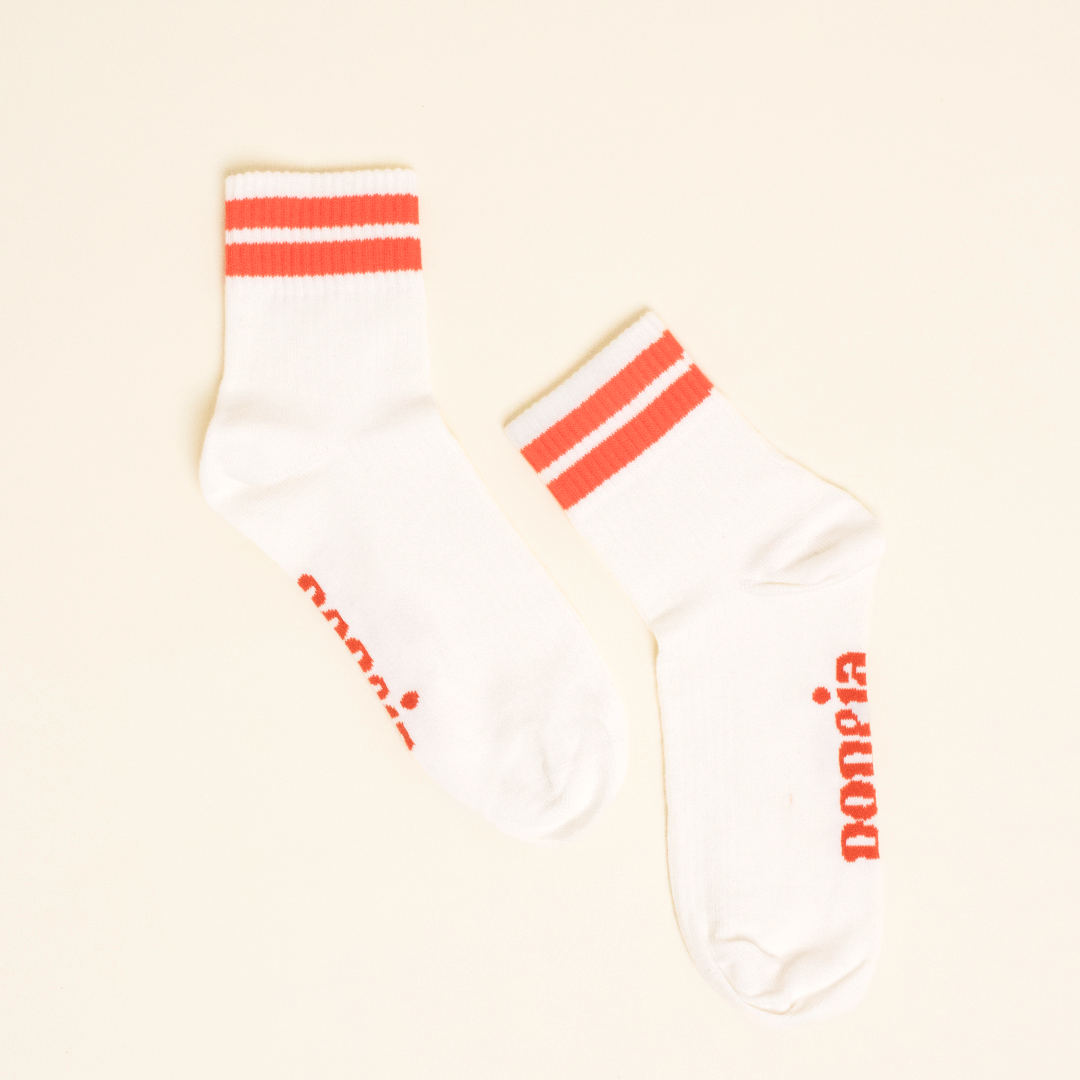 The Tennis - Organic Cotton Ankle Socks with Red Stripes